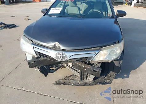 2013 Toyota Camry L/Se/Le/Xle z USA, uszkodzony, nr VIN 4T4BF1FK9DR295170
